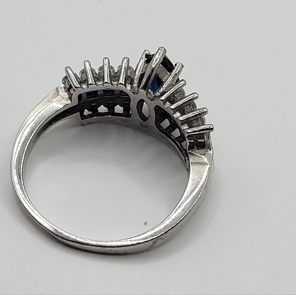 Sterling Silver and Dark Blue Clear Glass Women's Ring - Picture 11 of 12